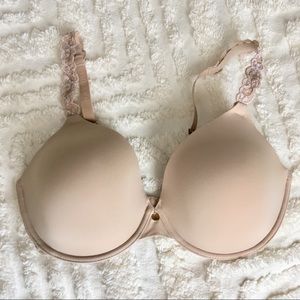 EUC Gorgeous, nude Natori bra.